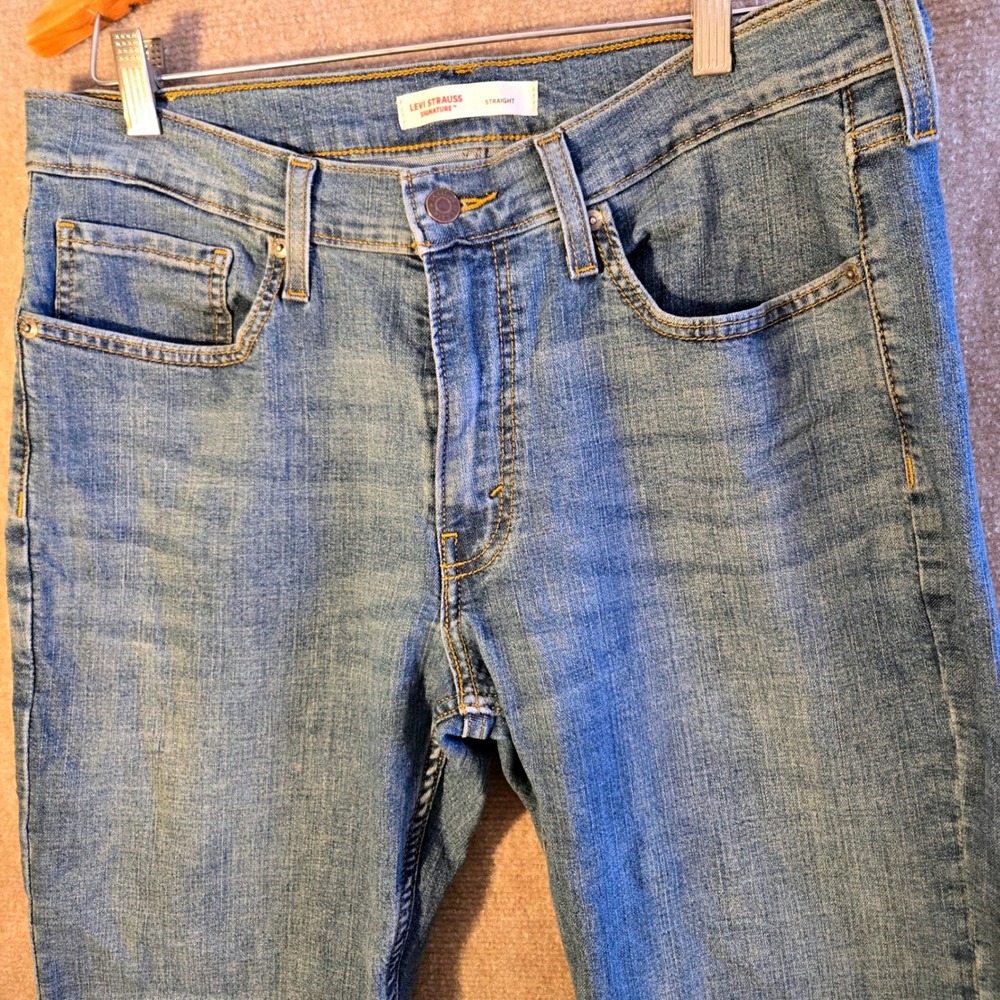 Levi Strauss Signature Men Straight Fit Medium Wash Blue Jeans W32 L32